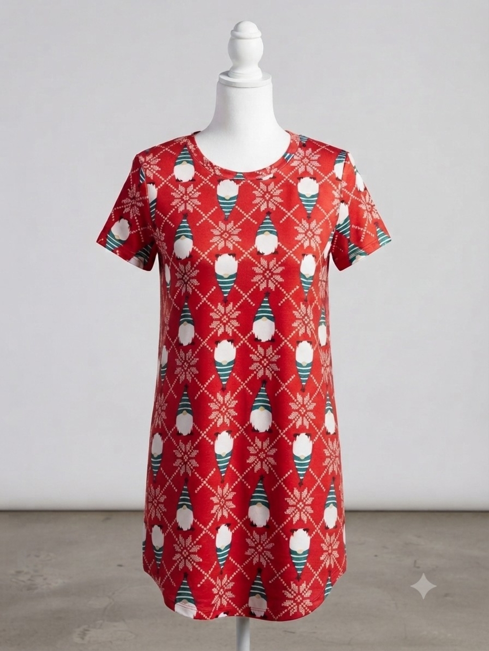 Secret Treasures Red Holiday Gnome Sleep Shirt